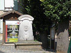 Fontaine publique de 1874.