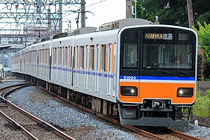 川越特急の運用に就く50090型（51094F） （2021年6月13日）