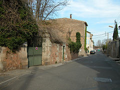 Vue d'une rue du centre-ville.