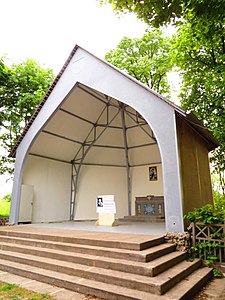 Chapelle en plein air Notre-Dame-des-Lumières.