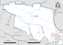 Carte en couleur présentant le réseau hydrographique de la commune