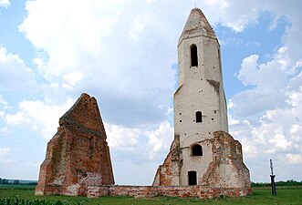 A pusztatemplom, a falu közelében lévő középkori templomrom régészeti feltárását 1968-ban kezdték el [19]