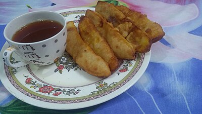 Pisang goreng yang disajikan di Kerala, India.