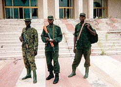 Soldats du MLC à Gbadolite en 2000.