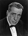 Humphrey Bogart (Humphrey DeForest Bogart) (Noba York, 25 de mesi de idas 1899 - Los Angeles, 14 de gennàrgiu 1957)