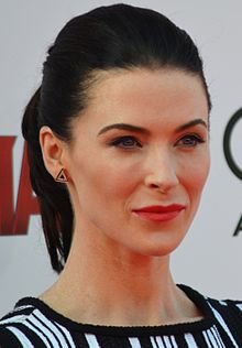 Bridget Regan na premiere mundial da série Agent Carter em Hollywood.