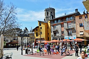 Praça dos Heróis em Puigcerdà