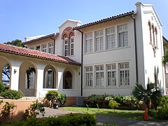 Walkway to Beckwith Hall (E)