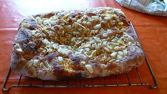 Fougasse dengan bawang