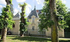 Château du Petit Versailles (est)