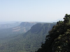 Drakono kalnai žiurint į pietus nuo „Dievo lango“ (Mpumalanga provincija)