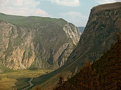 Paso Katu-Yaryk, entre o río Chulyshman e o lago Teletskoye, na .