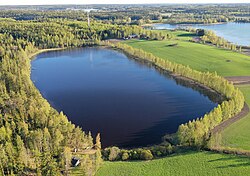 Paisjärvi pohjoisesta nähtynä.