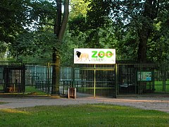 Zoológico no parque da Constituição de 3 de maio