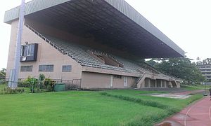 Tribüne des Sir Ignatius Kilage Stadium (Januar 2014)