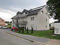 Neubauten sind in Westerenger ein häufiger Anblick. Dieses Mehrfamilienhaus wurde in den Jahren 2010 und 2011 errichtet.