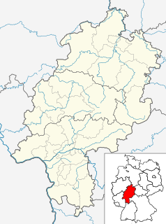 Mapa konturowa Hesji, na dole po lewej znajduje się punkt z opisem „Ginsheim-Gustavsburg”