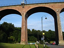 Viadukt for jernbanen over Cong Burn.