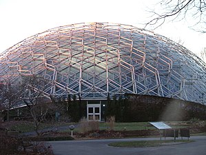 The Climatron, pavilon Missourské botanické zahrady, postavený v roce 1960, design: Thomas C. Howard, Synergetics, Inc.