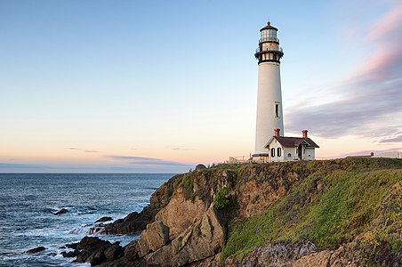 Pigeon Point Lighthouse, by Frank Schulenburg (edited by Bammesk)