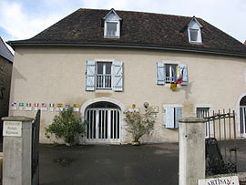 The town hall of Laàs