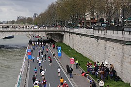 Orchestre de musique sur les quais de la Seine lors de l'édition 2008.