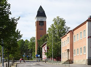 Storgatan västerut med gamla vattentornet i fonden.