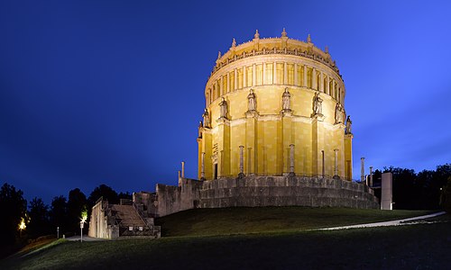 Befreiungshalle at night, by Richard Bartz