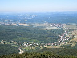 Zemplinské Hámre z vrcholku Sninského kameňa