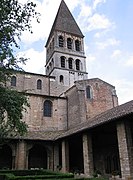 Le clocher vu du cloître.