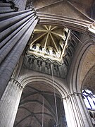 Kathedrale von Rouen, frühes 12. Jh., innen Laternen­ober­gaden über oberem Triforium