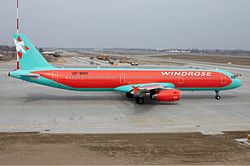 Airbus A321-200 der Wind Rose Aviation