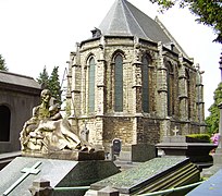 Coro dell'antica chiesa, nel cimitero di Laken