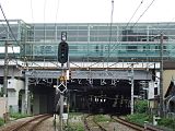 Bahnhof Noborito (oben die Odawara-Linie, unten die Gleise der Nambu-Linie)