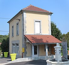 Mairie Montmarlon 4.jpg