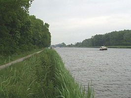 Eemskanaal bij Ruischerwaard - in de verte de Borgbrug