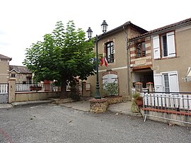 The town hall in Saint-Michel