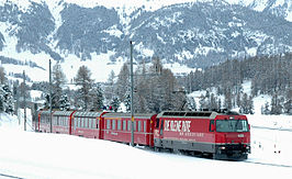 locomotief Ge 4/4 III 650 met Bernina-Express bij Pontresina