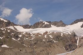 Vue de l'Althausschneidespitze (au centre) depuis le sud-est.