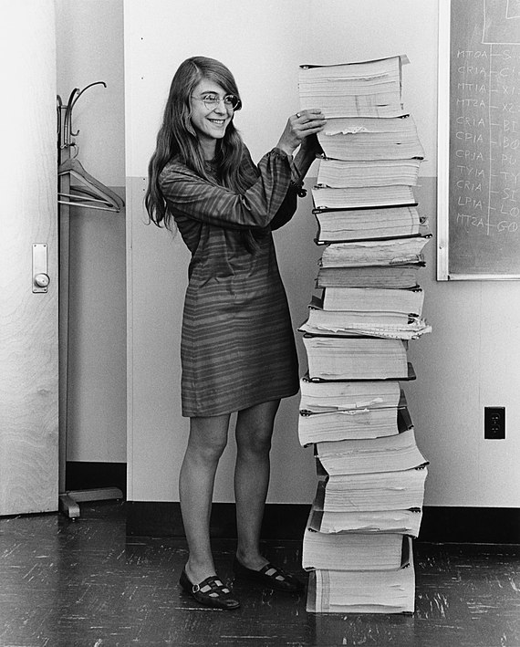 Photographie de Margaret Hamilton en 1969 et restaurée par Adam Cuerden : 352 votes au concours photo de l’année 2017 !