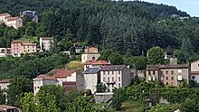 Photographie du faubourg de la Vidalie vu depuis le centre-ville.