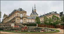 Fountains and Patio de Coches facade.