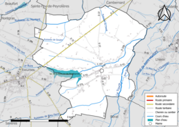 Carte en couleur présentant le réseau hydrographique de la commune