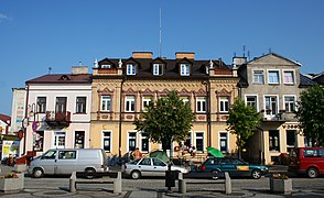 Augustów — edifícios na praça principal