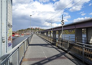 Gamla och nya bron, vy mot Lidingö, 2021.