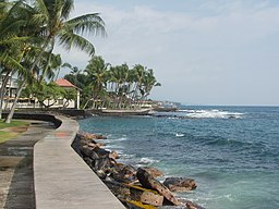 Strandstenar i närheten av Huliheʻe Palace.