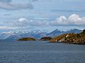 Vue de l'île Gordon depuis la canal Beagle.