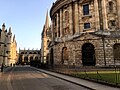 Radcliffe Square, aperçu dans l'introduction du film.