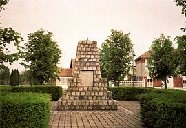 The war memorial in Assevillers