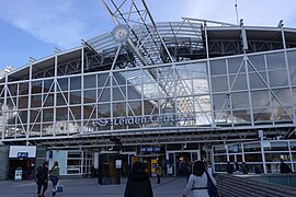 Fasad barat laut stasiun Leiden Centraal